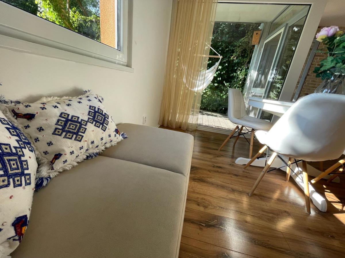 70M2 Romantic Living In The Old Town With Garden Bratislava Esterno foto