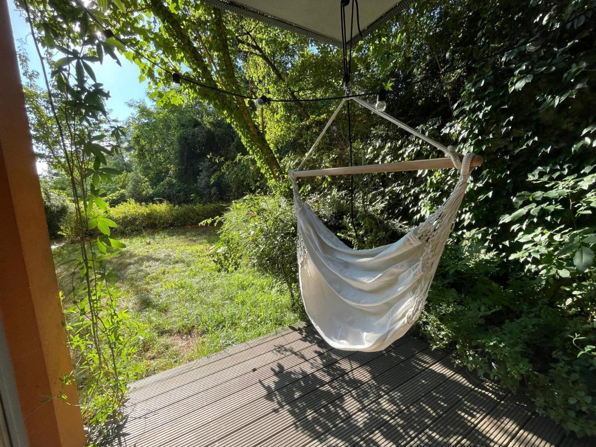 70M2 Romantic Living In The Old Town With Garden Bratislava Esterno foto