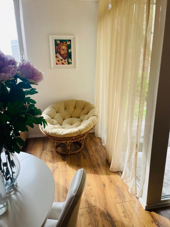 70M2 Romantic Living In The Old Town With Garden Bratislava Esterno foto